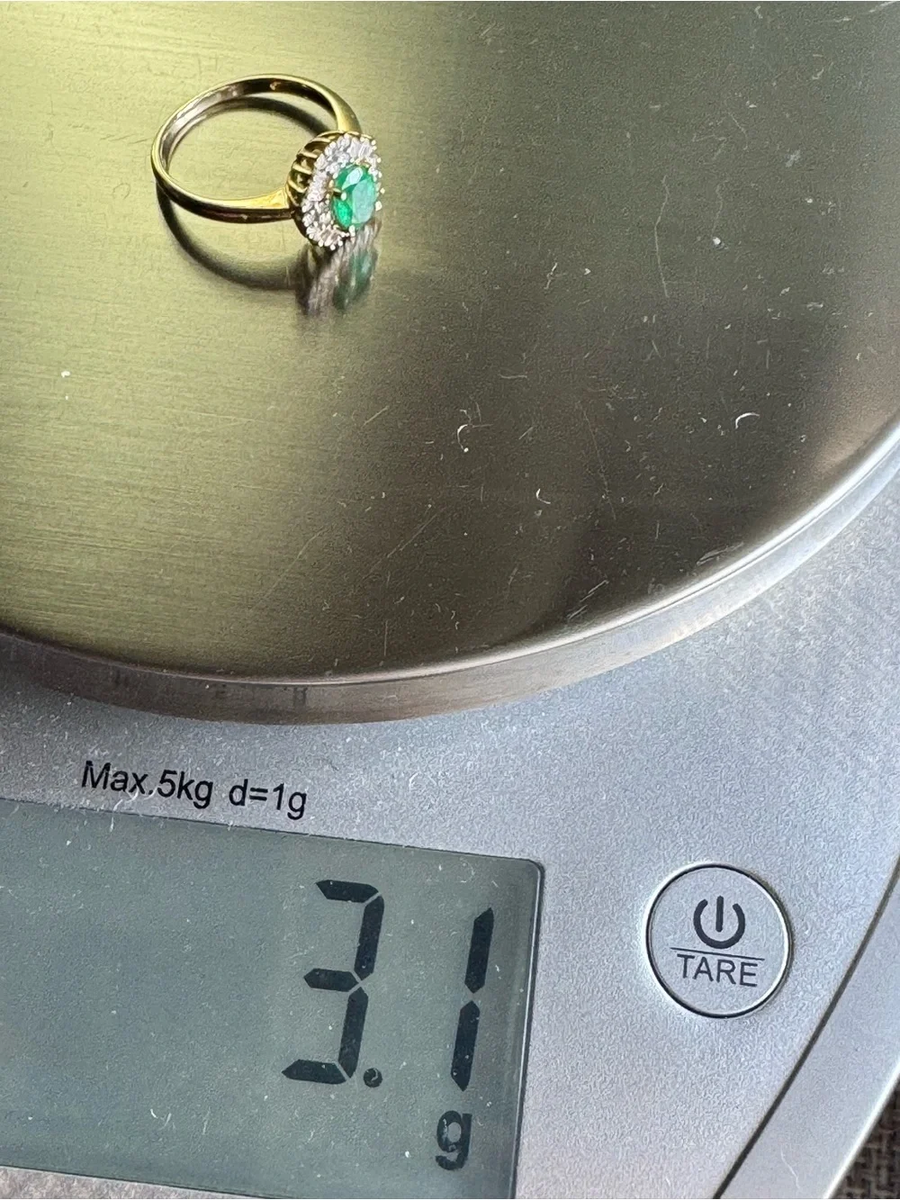 Natural emerald, diamonds and 10K solid yellow gold ring - Picture 9 of 15